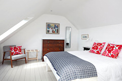 The Barn and Stable at Buddle Place, Niton Undercliff, Isle of Wight. Holiday cottage in Niton on the Isle of Wight