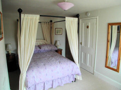 Chapel Cottage, Merstone, Isle of Wight. Character cottage in village