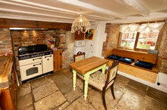 17th Century cottage in the centre of village, Christmas Cottage, Godshill, Isle of Wight