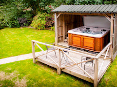 Church Mews, Shanklin , Isle of Wight. Charming cottage in Shanklin Old Village