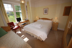 Private B&B on Colwell Common