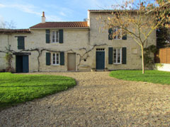 Le Vert, , Isle of Wight. Gite in France with swimming pool